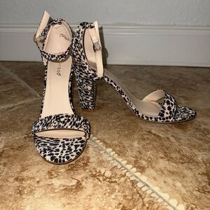 a new day Black and Cream Patterned Heels